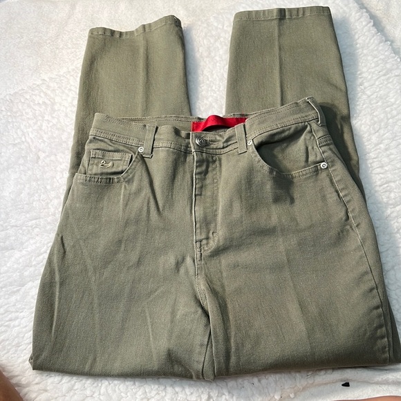 Gloria Vanderbilt Red LabelSage Denim Jeans. EUC. Size 10P. Standard 5-pockets. - Picture 1 of 5